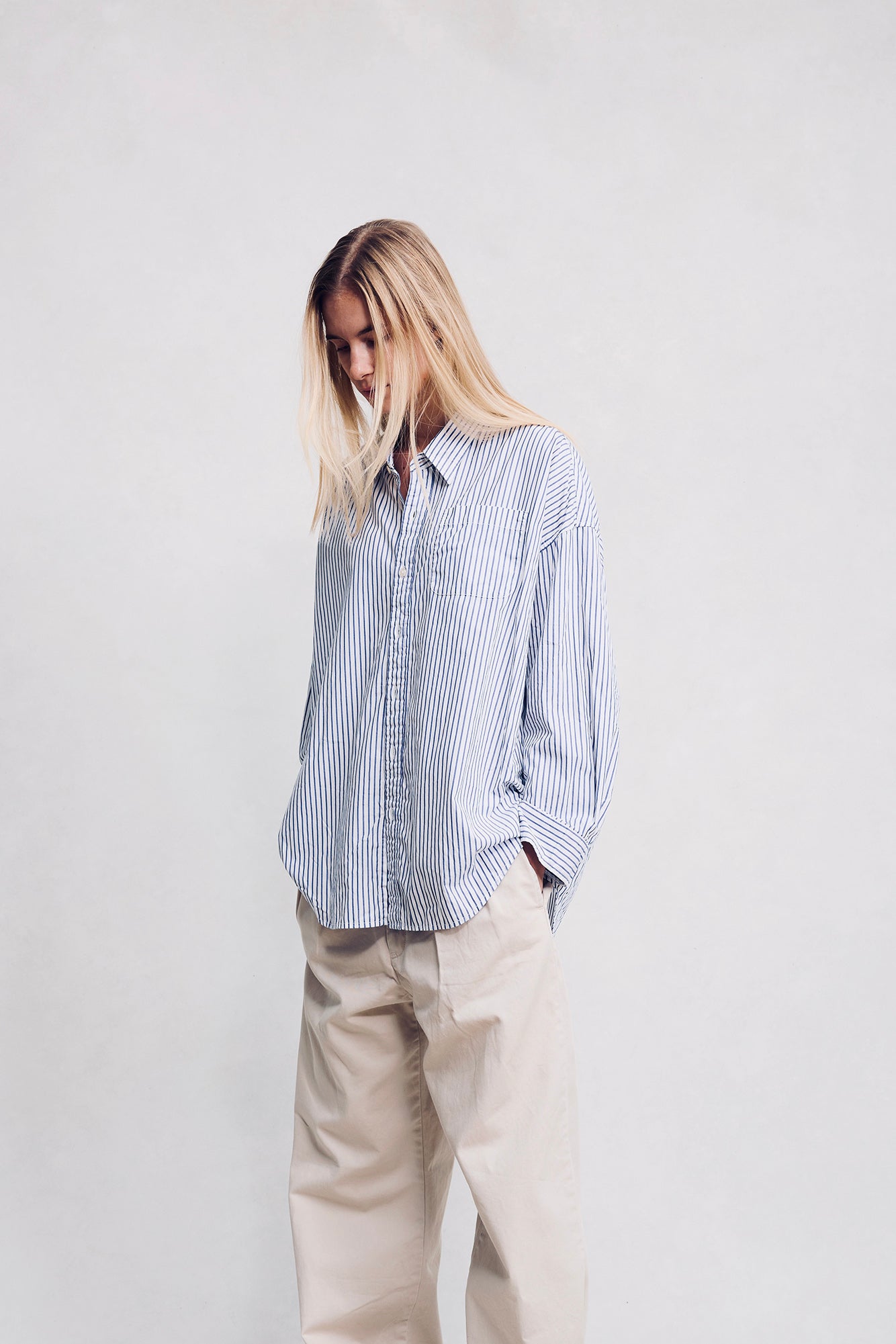 Sutton Button Front Shirt - Wide Blue Stripe