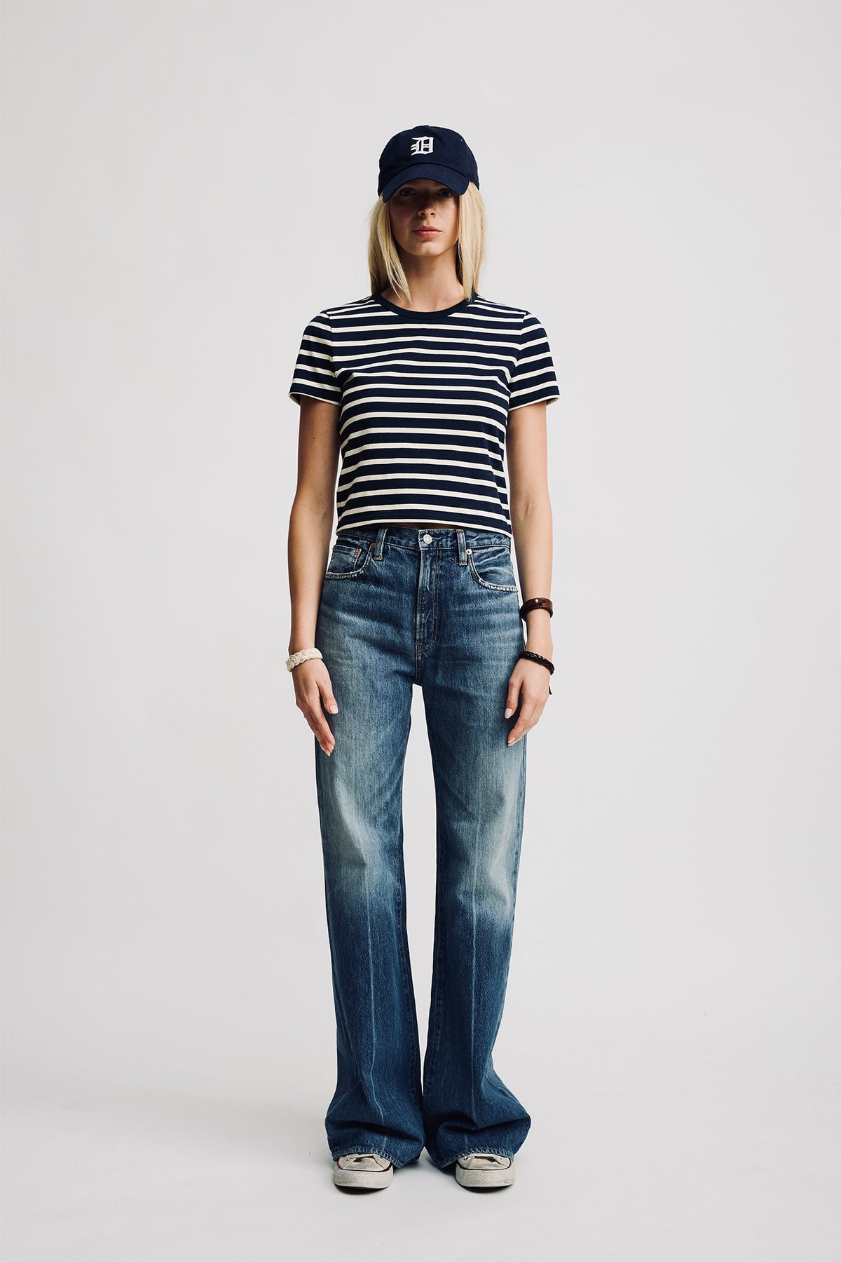 Gestreiftes Baby-T-Shirt – Breite Streifen in Marineblau/Creme