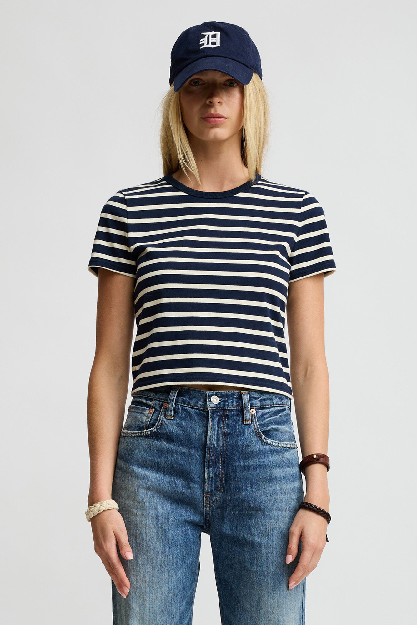 Gestreiftes Baby-T-Shirt – Breite Streifen in Marineblau/Creme