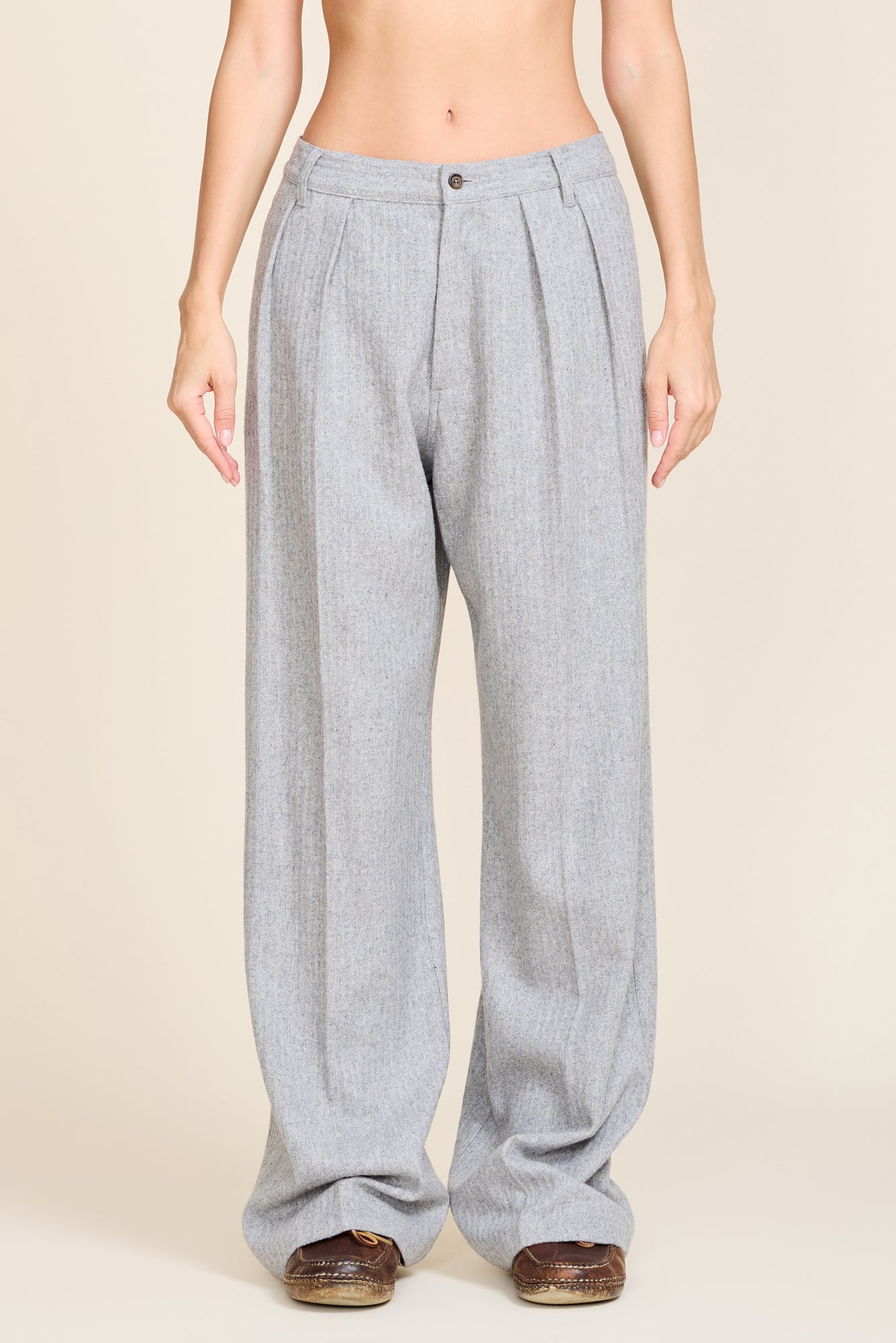 Double Pleat Wide Leg Pant - Light Grey