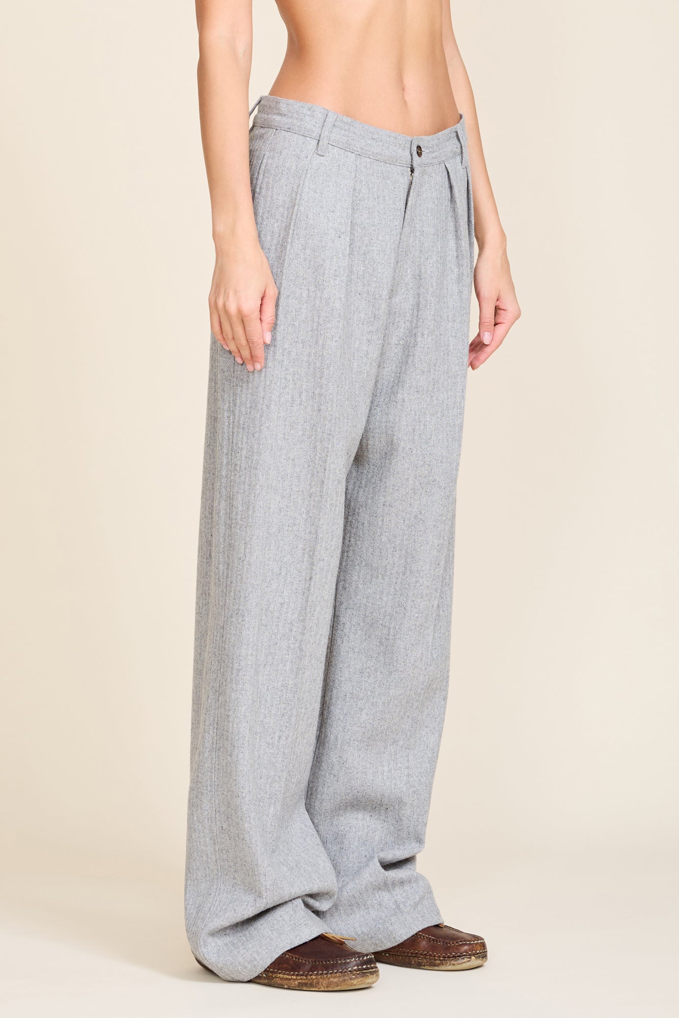 Double Pleat Wide Leg Pant - Light Grey