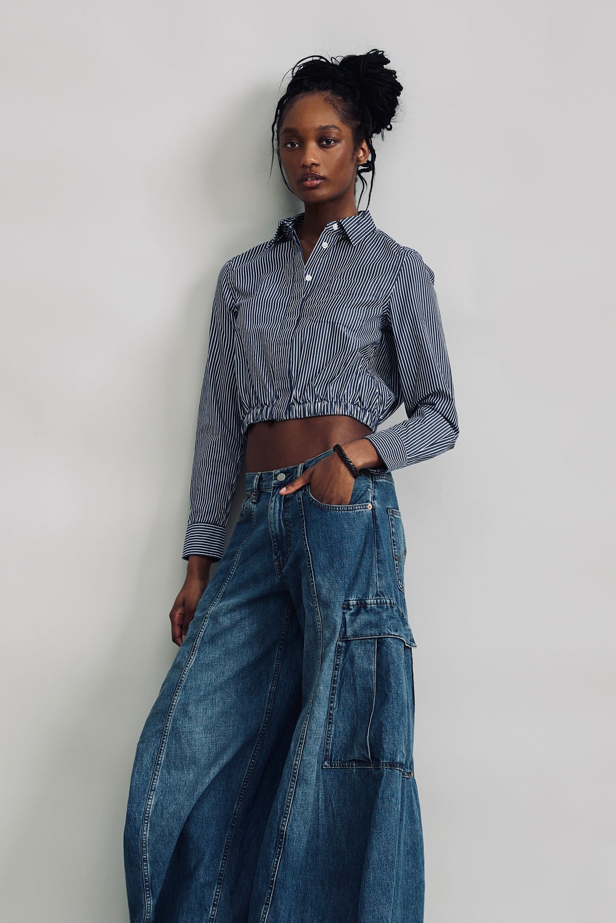 Cropped Elastic Waist Shirt - Black Stripe