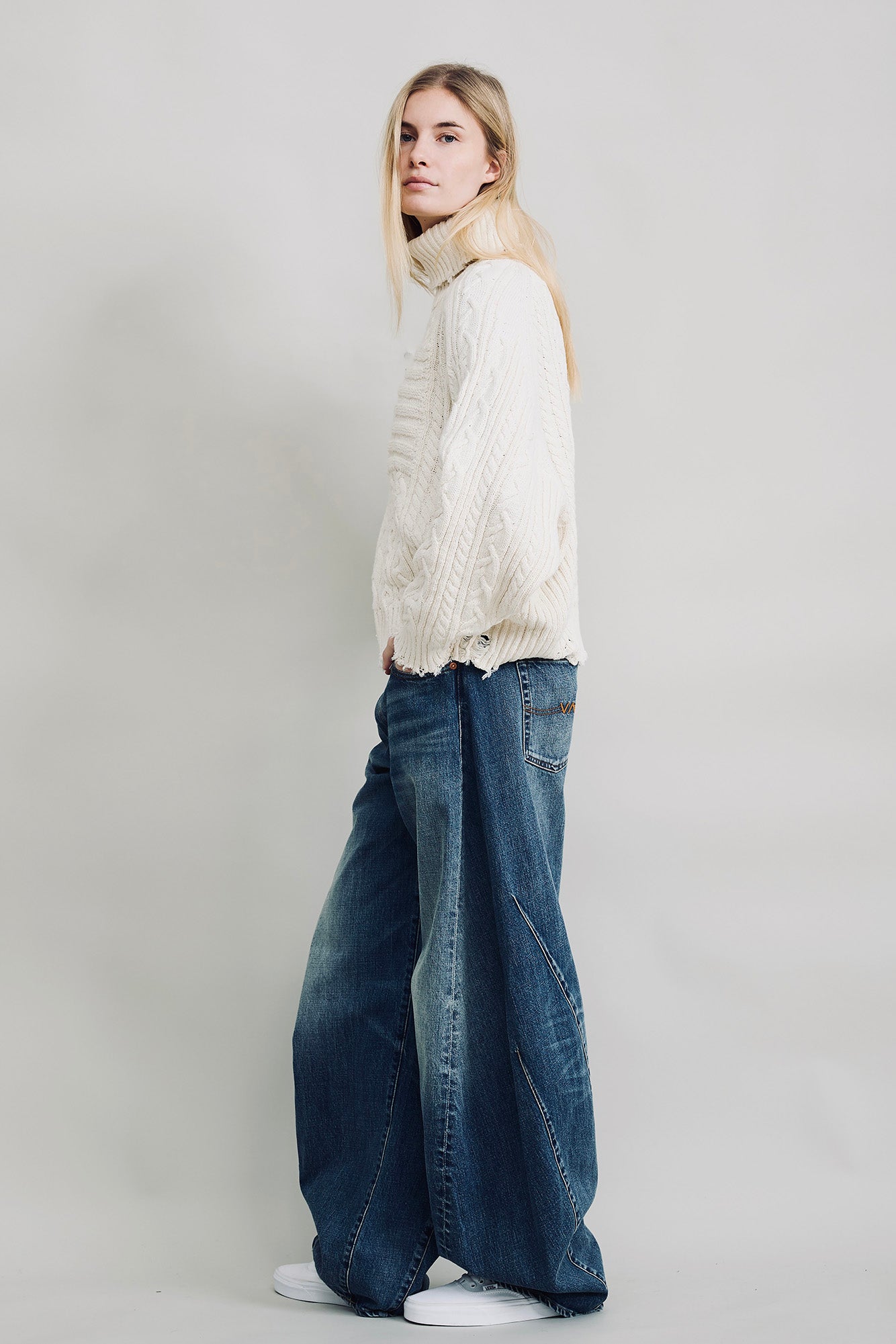 Shadow Flag Turtleneck Sweater - Off White Slub