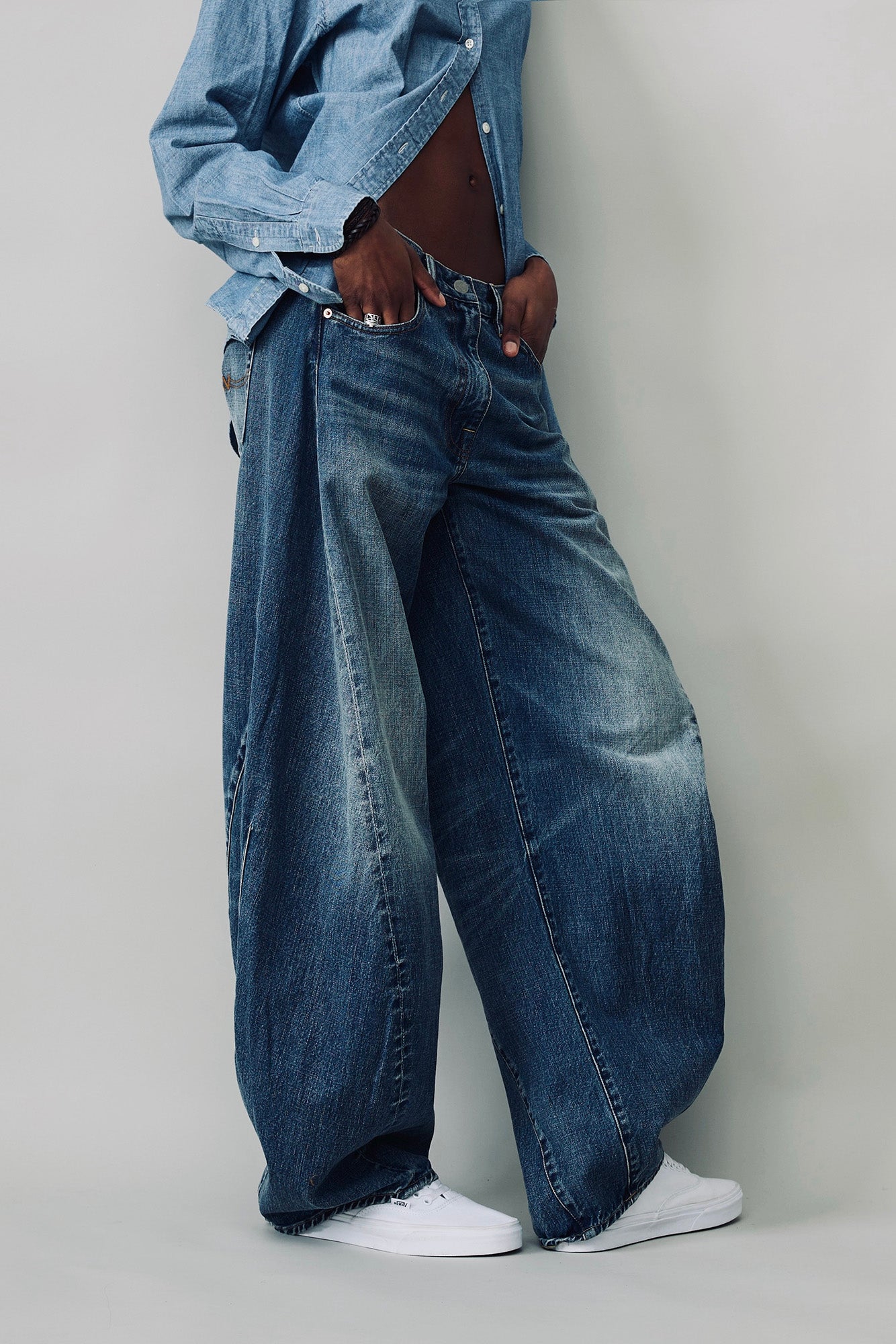 Remy Barrel Jean - Burke Indigo