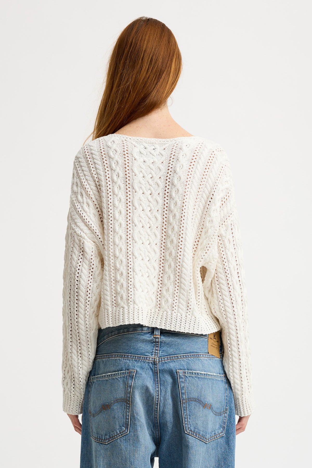 Cropped Relaxed Cable Sweater - White