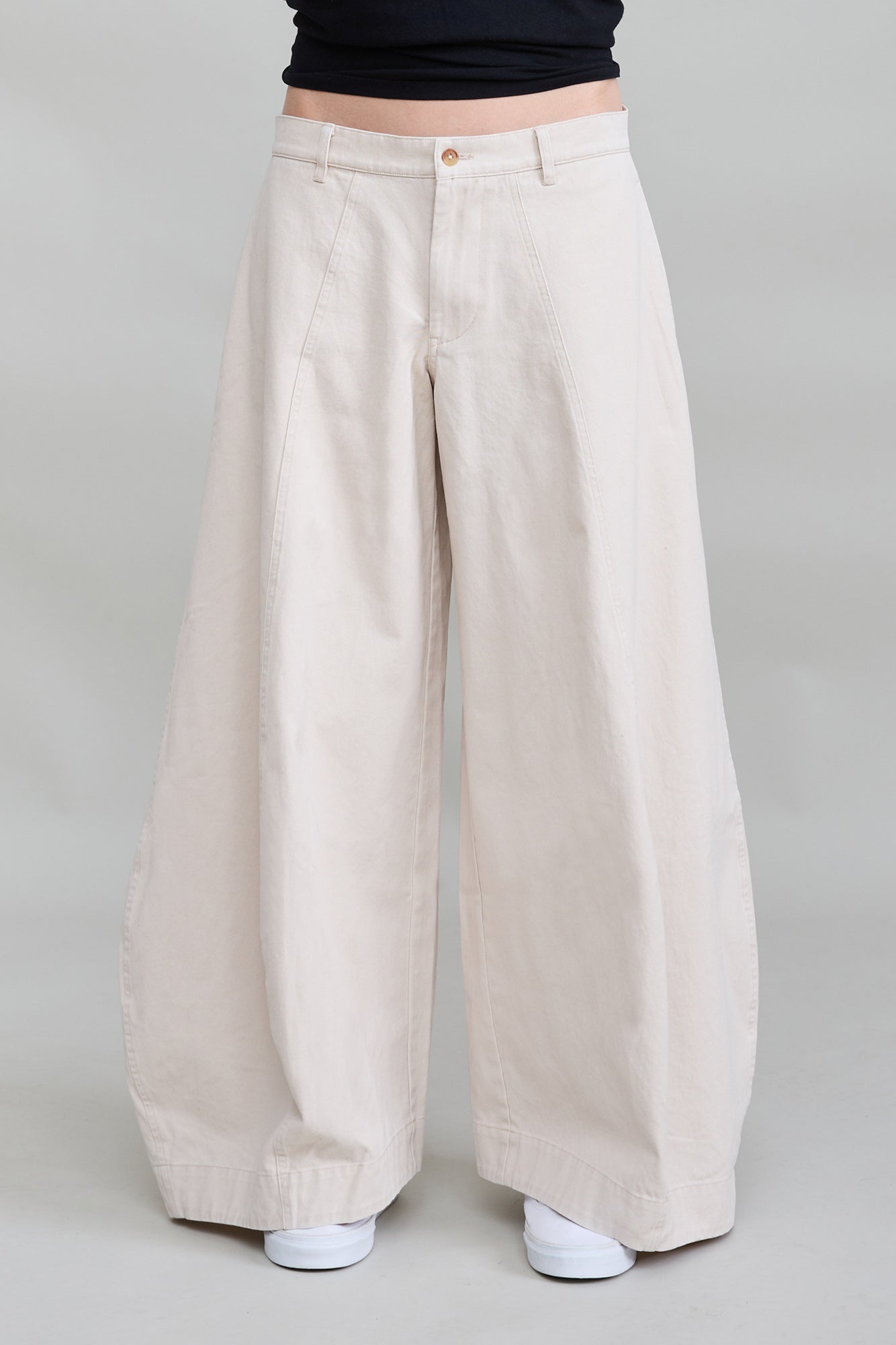 Victoria Chino - Putty White