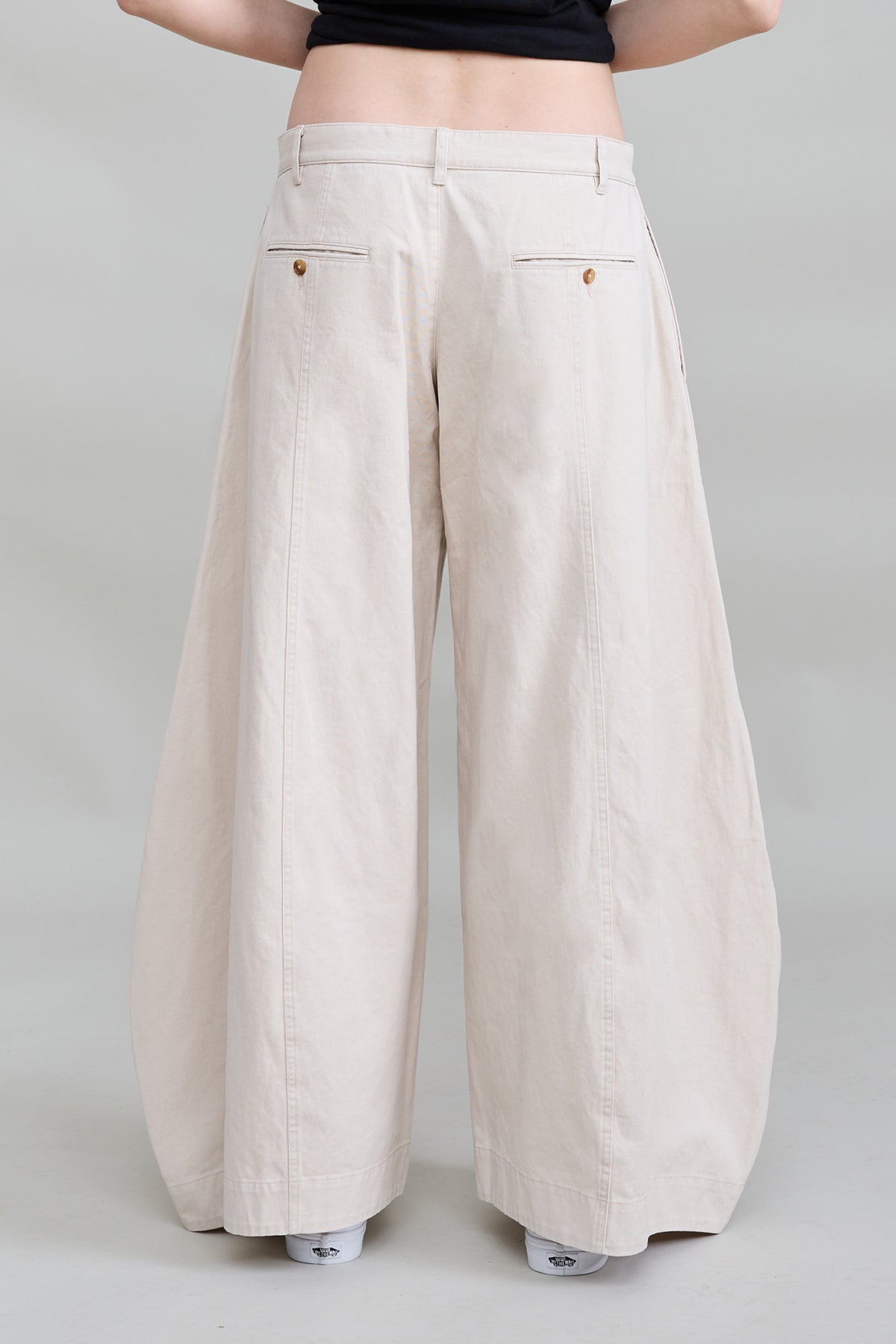 Victoria Chino - Putty White